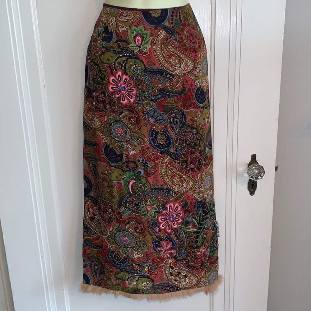 NWT Dolce Apperal‎ beaded paisley fur hem skirt